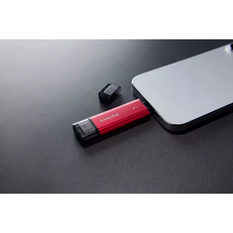 Ārējais SSD Kingston 2 TB Dual USB-A/USB-C, USB 3.2 Gen 2, lasīšanas ātrums 1050 MB/s, rakstīšanas ātrums 950 MB/s, melns/sarkans