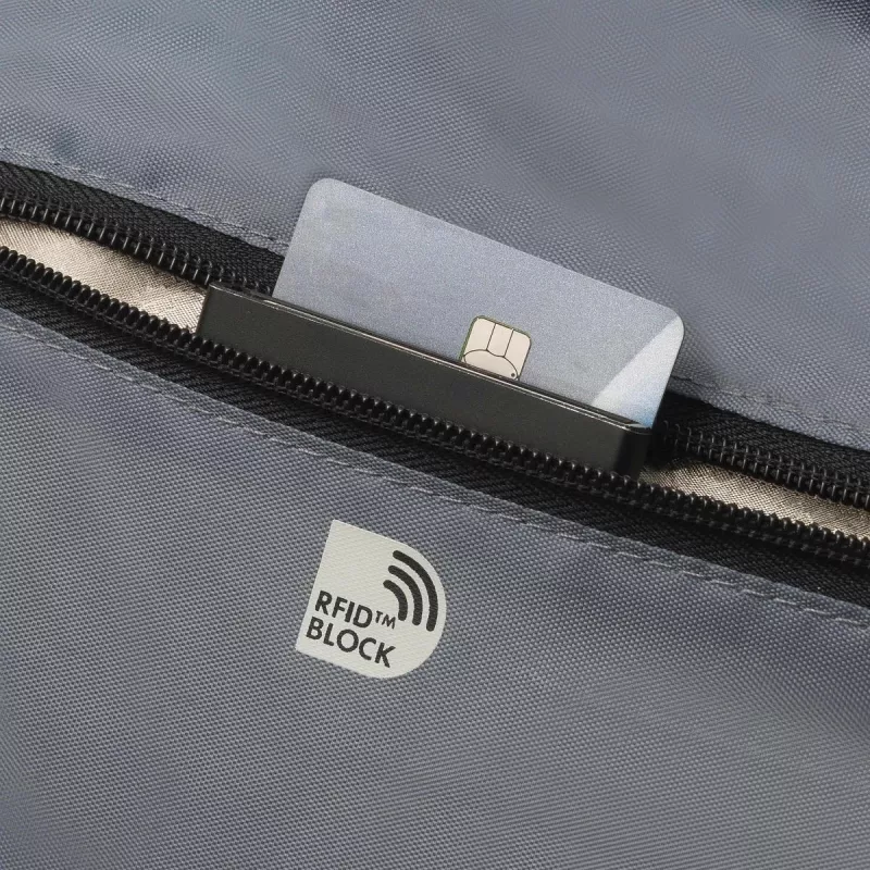 DICOTA Eco Top Traveller Core – 13–14,1 collu klēpjdatora soma – melna / 300D 100% pārstrādāts PET poliesters
