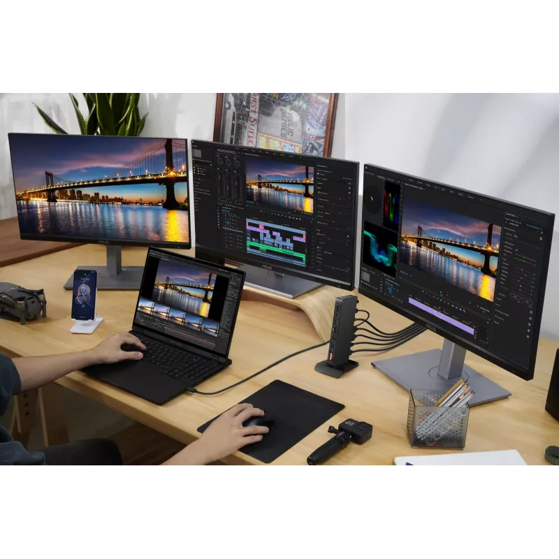 Docking stacija ASUS DC500 Thunderbolt 4 Triple 4K, 150W PD, 3 displeji, 2x HDMI 2.1, 2x USB‑A, 2x USB2.0, RJ‑45, MicroSD