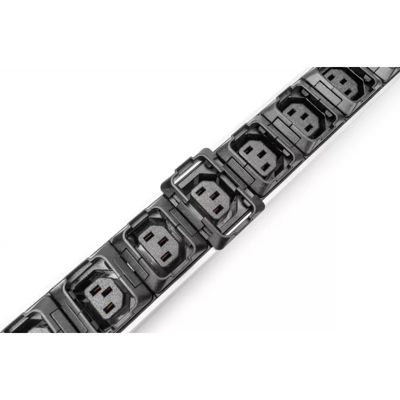 DIGITUS IT BASIC PDU. 3PH. 16A. 24 x C13. 3 x C19 Vertikāla. 3m kabelis. IEC309 3Ph-16A spraudnis