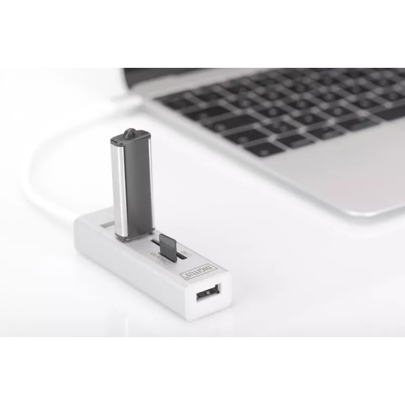 DIGITUS USB 2.0 Type C HUB ar karšu lasītāju 3x USB 2.0. 1x SD, 1x MicroSD ports Alumīnija korpuss