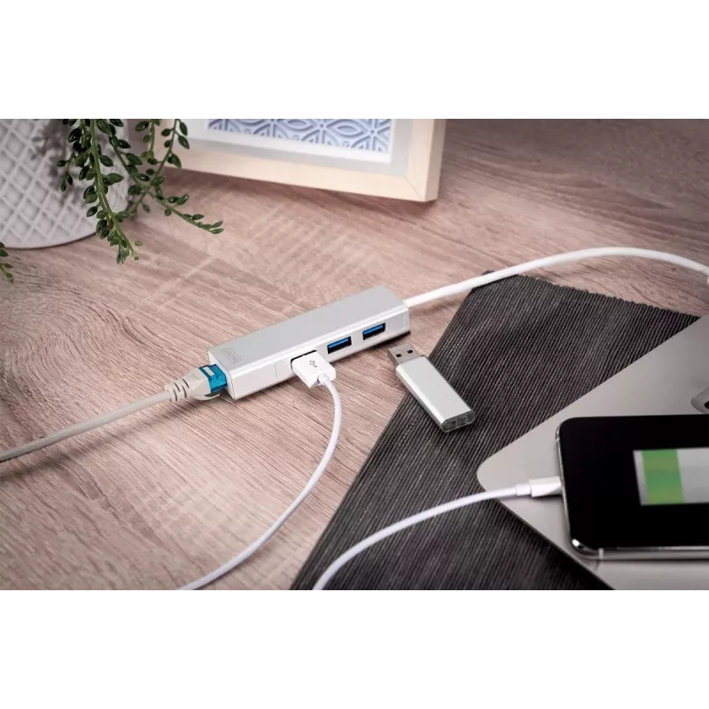 DIGITUS USB 3.0, 3 portu HUB un Gigabit LAN adapteris 3xUSB A/F, 1xUSB A/M, 1xRJ45 LAN, atbalsta Windows un Mac OS