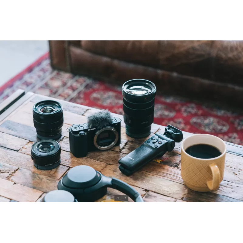 Sony α ZV-E10L MILC 24,2 MP CMOS 6000 x 4000 pikseļi Melns