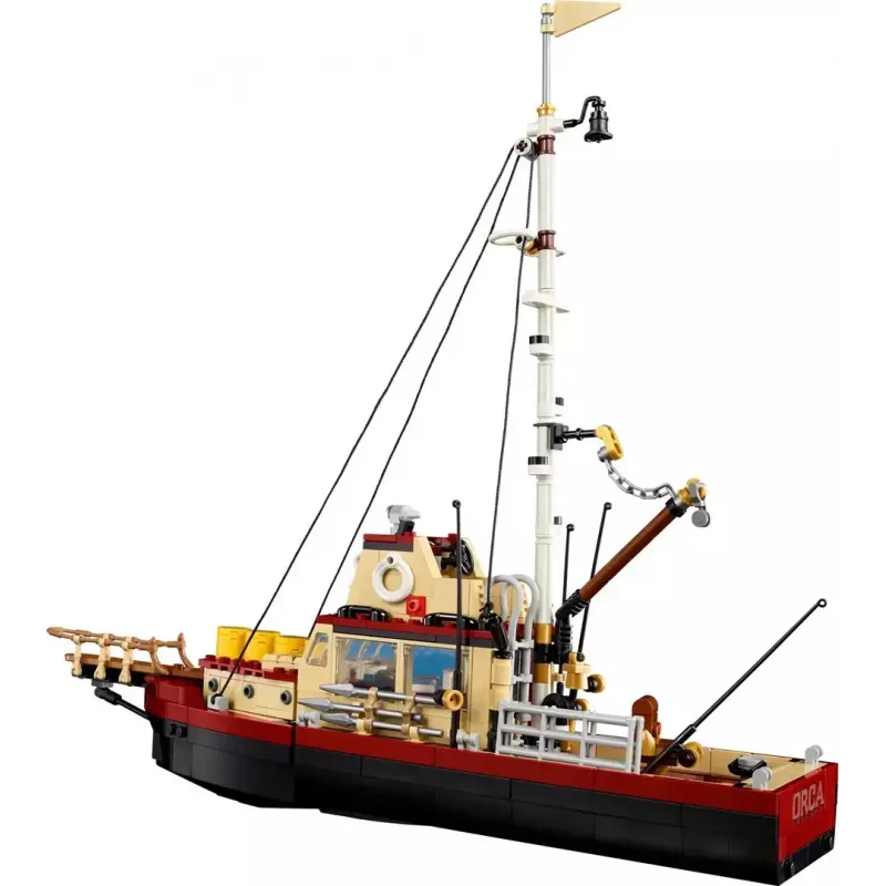 Konstruktors LEGO Ideas 21350 Jaws komplekts — 1497 detaļas, 3 minifigūras, laiva un ikoniskā haizivs, ieteicamais vecums 18+
