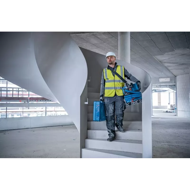 Bosch GAS 18V-12 MC Professional 12 l cilindra putekļsūcējs sausai un mitrai tīrīšanai, komplekts