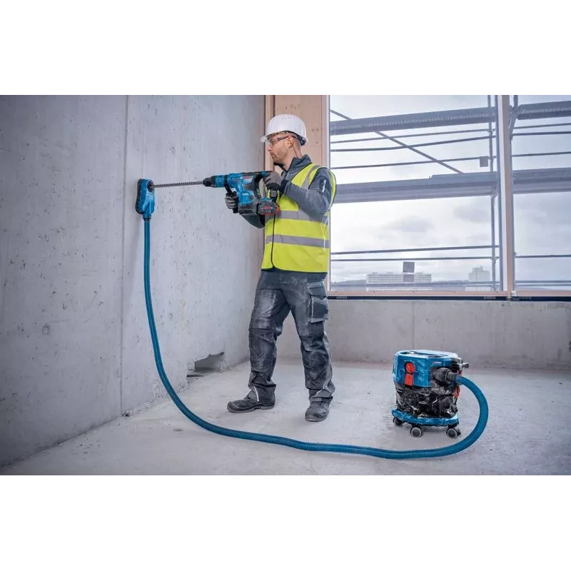 Bosch GAS 18V-12 MC Professional 12 l cilindra putekļsūcējs sausai un mitrai tīrīšanai, komplekts