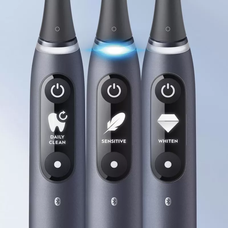 Oral-B iO elektriskā zobu birste pieaugušajiem Rotējoša zobu birste Melna