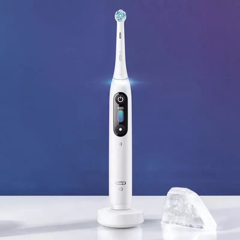 Oral-B iO elektriskā zobu birste Pieaugušajiem Rotējoša zobu birste Balta