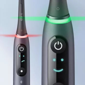 Oral-B iO elektriskā zobu birste Pieaugušajiem Rotējoša zobu birste Melna