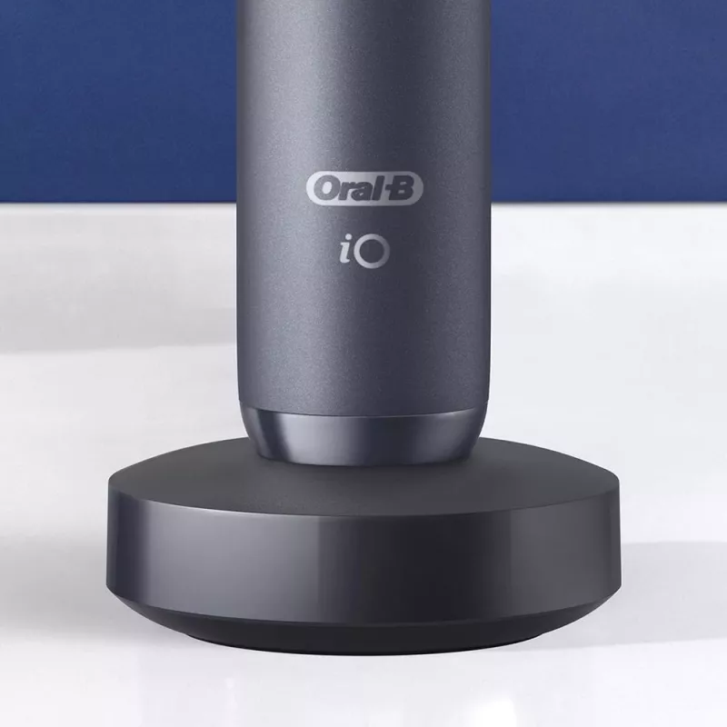 Oral-B iO elektriskā zobu birste Pieaugušajiem Rotējoša zobu birste Melna