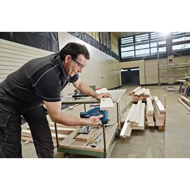 Bosch GST 10,8 V-LI akumulatora figūrzāģis 1,5 kg