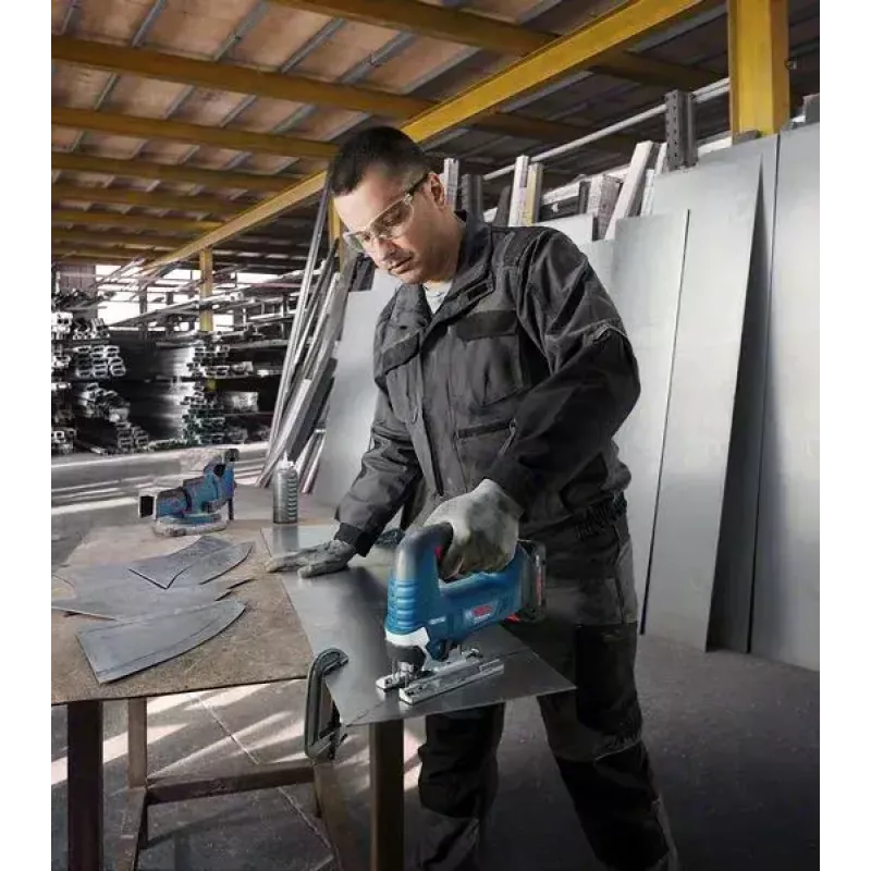 Bosch GST 18V-125 B Professional bezvadu figūrzāģis