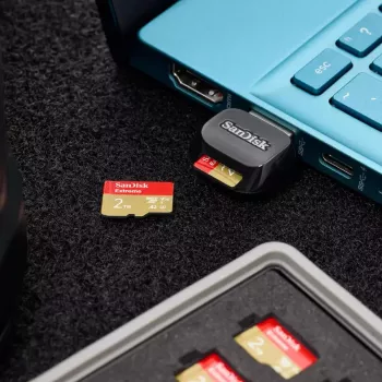 Karšu lasītājs SanDisk 1 gab. USB 3.2 Gen 1 SDDR-B731-GN6NN