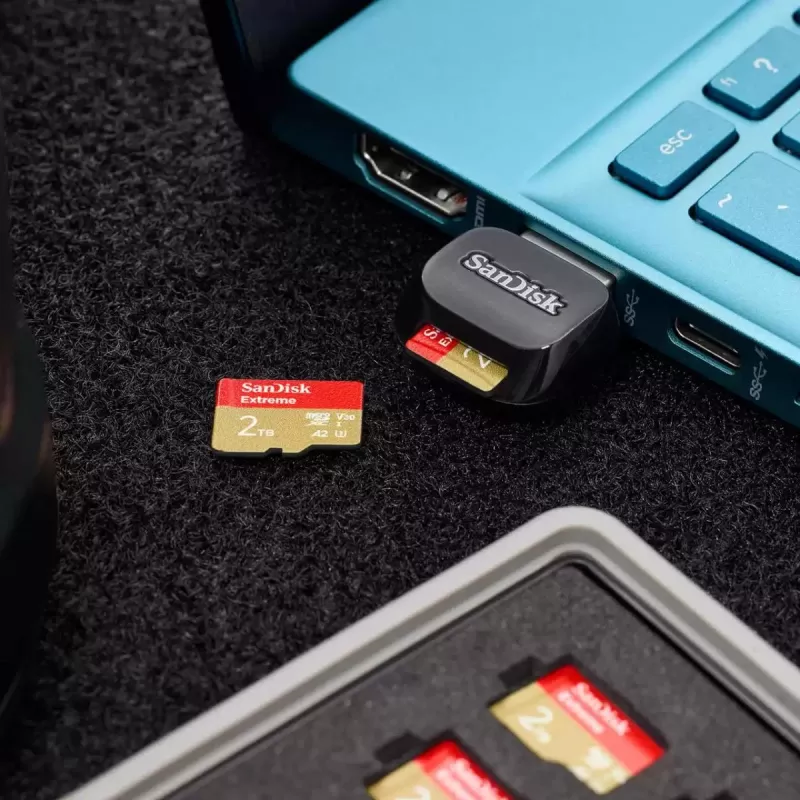 Karšu lasītājs SanDisk 1 gab. USB 3.2 Gen 1 SDDR-B731-GN6NN