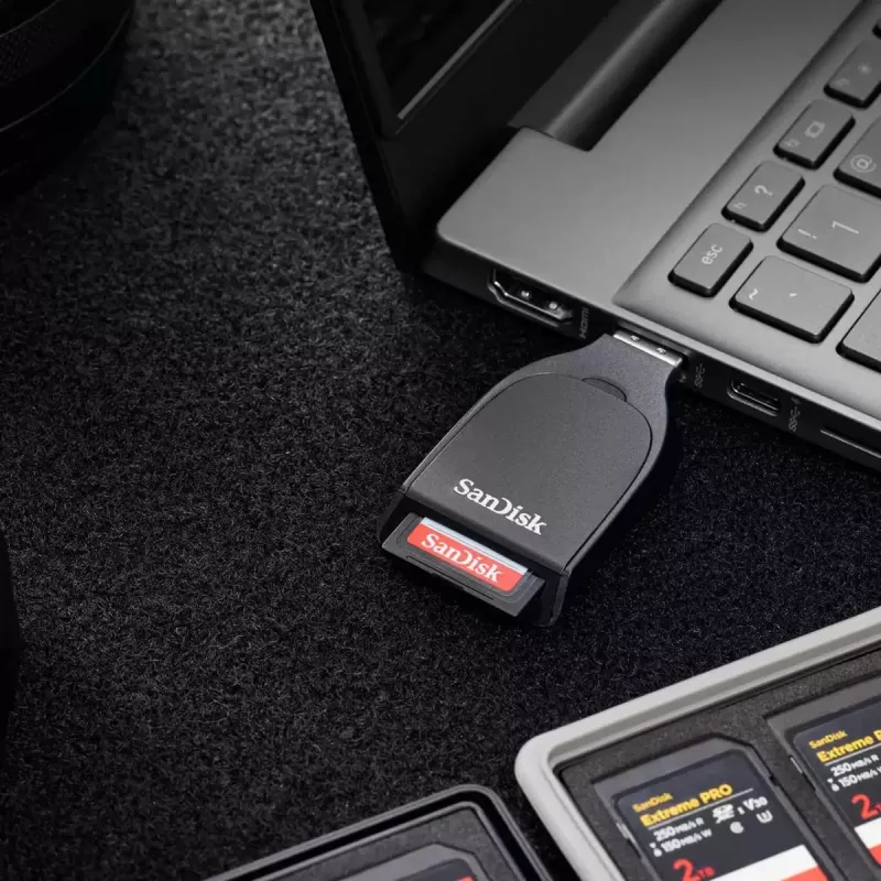 Karšu lasītājs SanDisk 1 gab. USB 3.2 Gen 1 Type-A SDDR-C731-GNANN