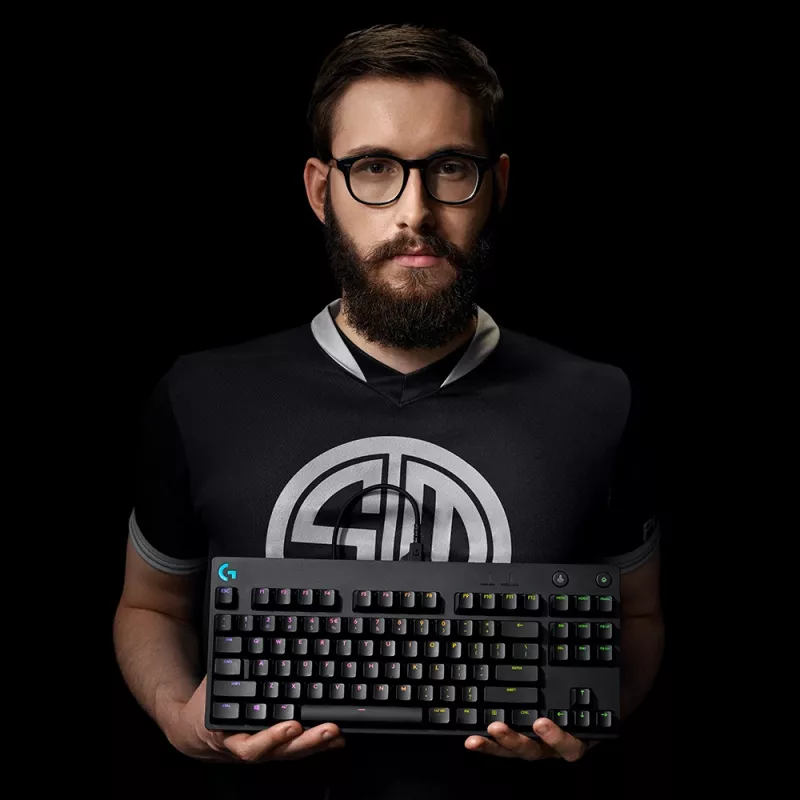LOGITECH G PRO mehāniskā spēļu tastatūra melna Qwertzu vācu
