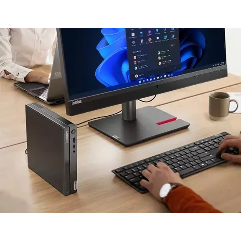 Lenovo ThinkCentre neo 50q Gen 4 Intel® Core™ i5 i5-13420H 8 GB DDR4-SDRAM 256 GB SSD Windows 11 Pro Mini PC Melns
