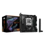 GIGABYTE B850I AORUS PRO mātesplate - AMD Ryzen 9000 sērijas CPU, 8+2+1 fāžu digitālais VRM, līdz 8400MHz DDR5 (OC), 1xPCIe 5.0 + 1xPCIe 4.0 M.2, 2.5LAN, WIFI 7, USB 3.2 Gen 2