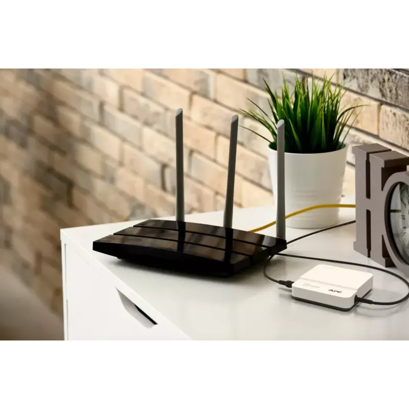 APC mini UPS CP12036LI - Avārijas barošanas avots 12V līdzstrāva, 36W, Li-ion, aizsargā WiFi, maršrutētājus, IP kameras utt.