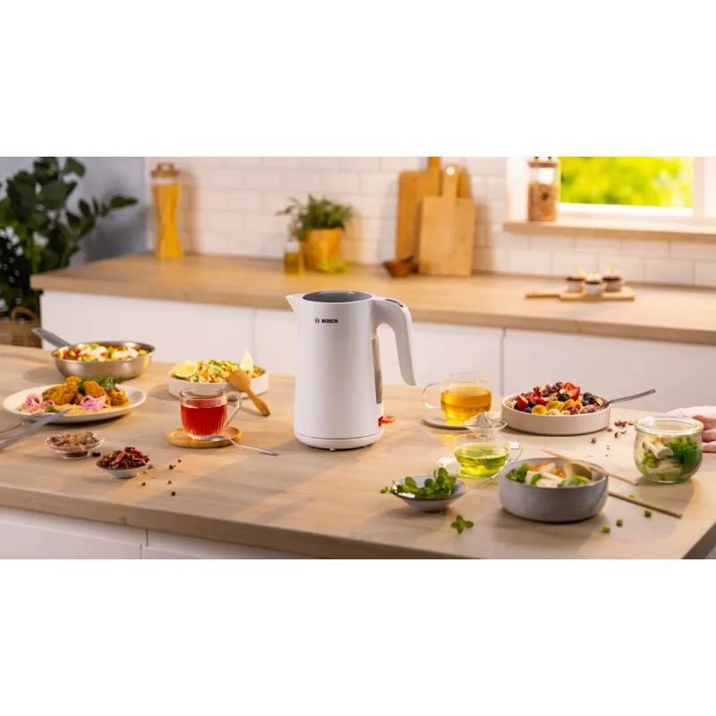 Elektriskā tējkanna Bosch TWK2M161, 1.7 L, 2400 W, balta, plastmasas korpuss, 360° bāze