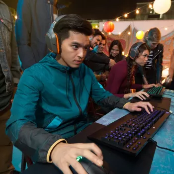 LOGITECH G213 Prodigy spēļu tastatūra USB - Azerty belģu izkārtojums