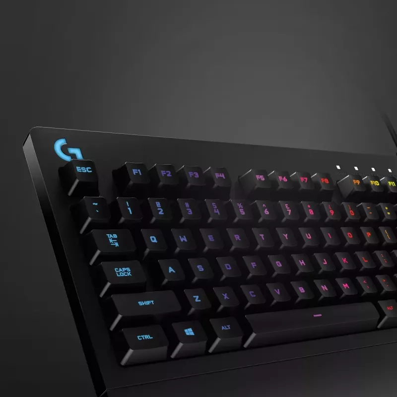 Spēļu tastatūra Logitech G G213 Prodigy pilna izmēra RGB LED vadu