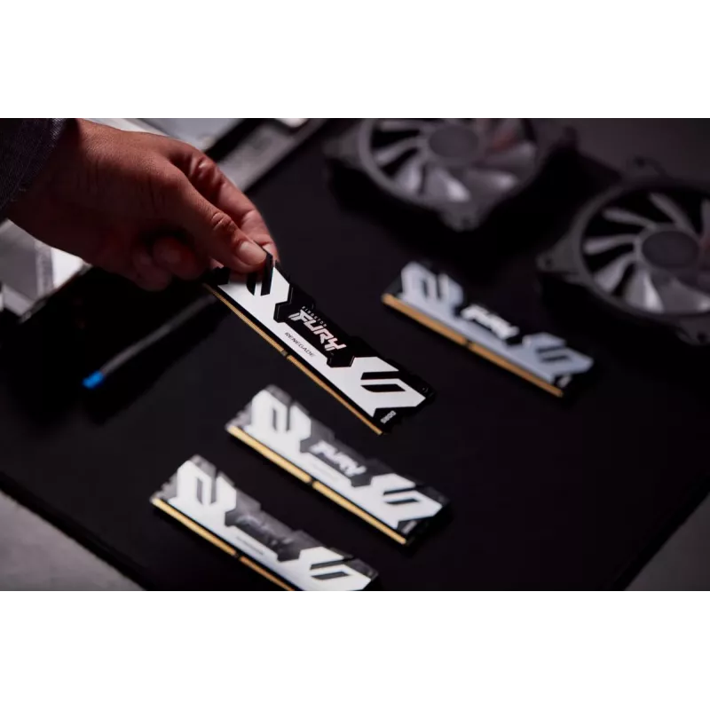 Kingston Technology FURY 32GB 6400MT/s DDR5 CL32 DIMM (2 gab. komplekts) Renegade Silver