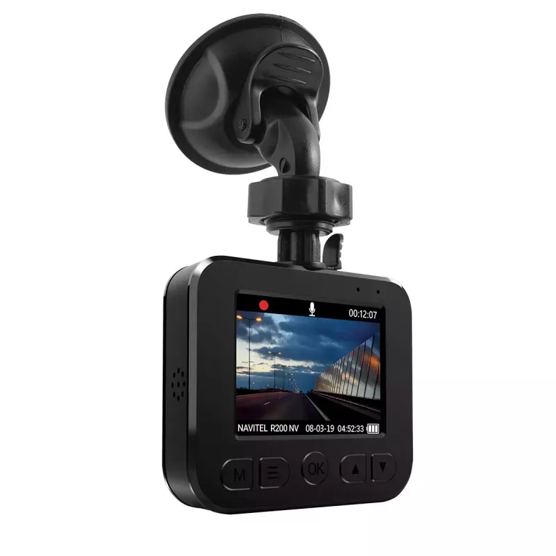 Videoreģistrators Navitel R200 NV — Full HD 1920×1080, 140° skata leņķis, 2 collu displejs, MicroSD līdz 64 GB, baterija un cigarešu aizdedzinātāja barošana