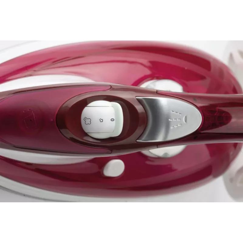 Tvaika gludeklis Gorenje SIH3000RBC — 3000 W, keramiskā zole, 0,4 L ūdens tvertne, 1,6 kg, sarkans