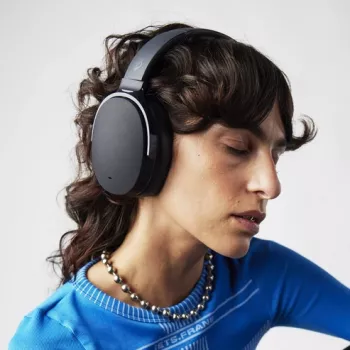 Austiņas Skullcandy Hesh ANC — pāri ausīm vadu un bezvadu, Bluetooth 5.0, ANC, USB-C, 22 h atskaņošana, 3,5 mm, melna
