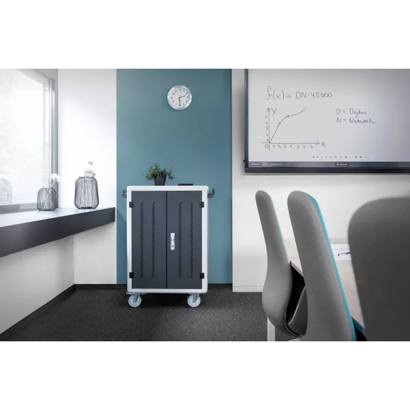DIGITUS uzlādes ratiņi 30 uzlādes vietām, 15.6 inch, melns 1100 x 700 x 650 mm, iekļ. USB, PDU, ventilators