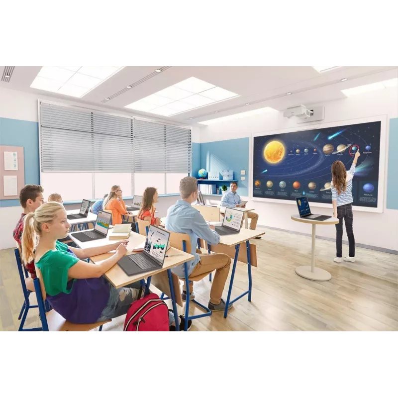 Epson EB-770Fi īpaši īsa fokusa projektors 4100 ANSI lūmeni 3LCD 1080p (1920x1080) Balts