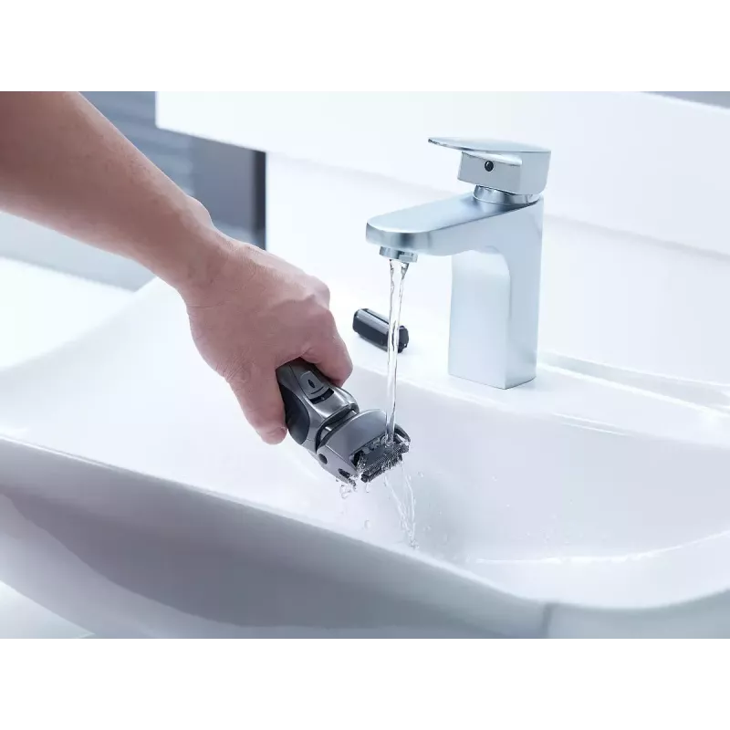 Plākšņu skuveklis Panasonic ES-RW33 melns sudrabains AC akumulators 21 min