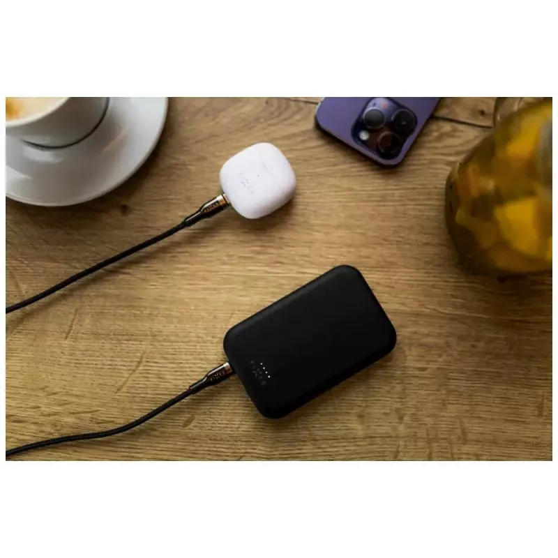 Portable Power Bank FIXED MagZen 6000 mAh — melns, USB izeja viedtālruņiem un planšetdatoriem