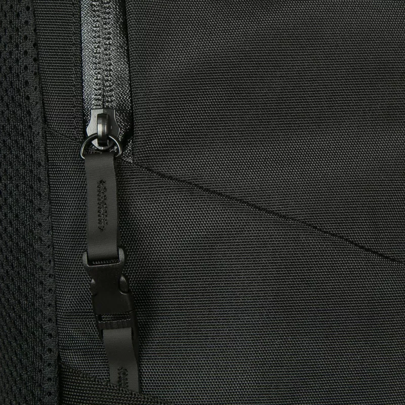 Mugursoma Targus Terra EcoSmart 40,6 cm 16 collas melna 2 nodalījumi