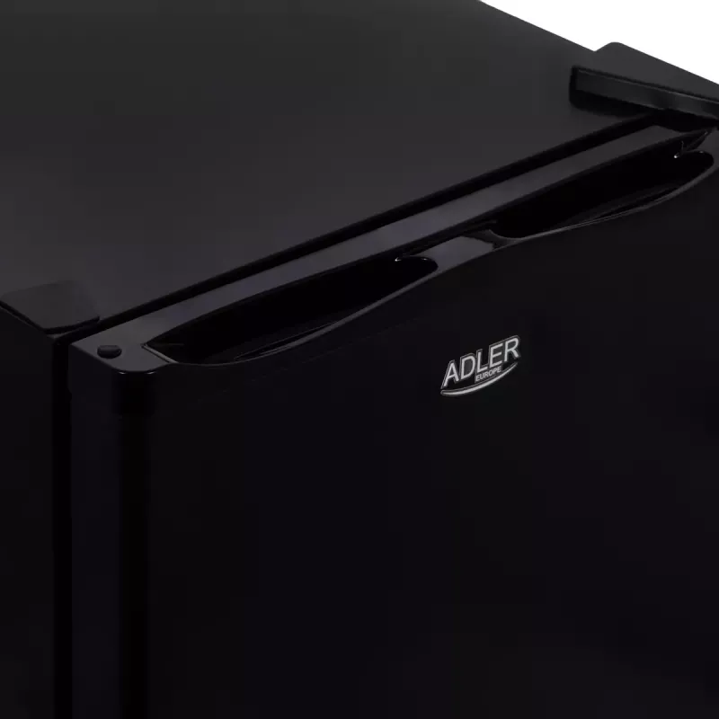 Termoelektriskais dzesētājs Adler AD 8089 28 L — portatīvs melns, 65 W, 35 dB, LED gaisma