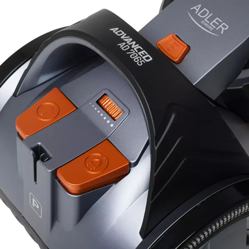 Bezmaisa putekļsūcējs Adler AD 7065 — 700 W, 1,6 L putekļu tvertne, HEPA, 9 m darbības rādiuss, melns/sarkans
