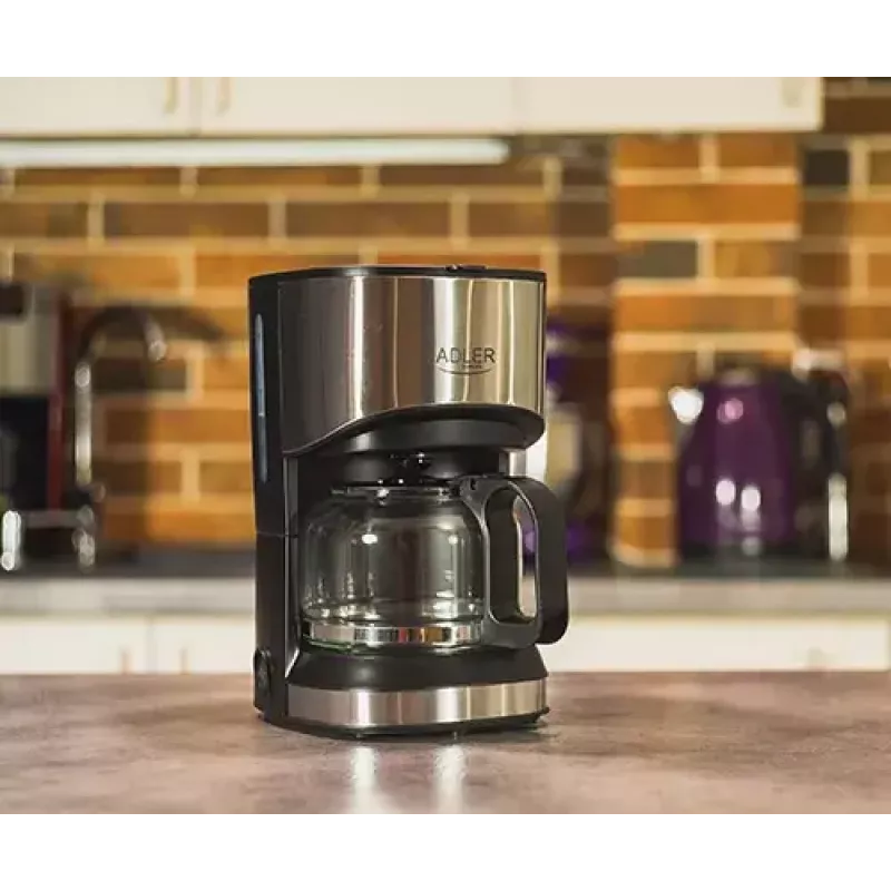 Pilienu kafijas automāts Adler AD 4407, 550 W, 0,7 L krūze, sudrabs/melns, pusautomātisks