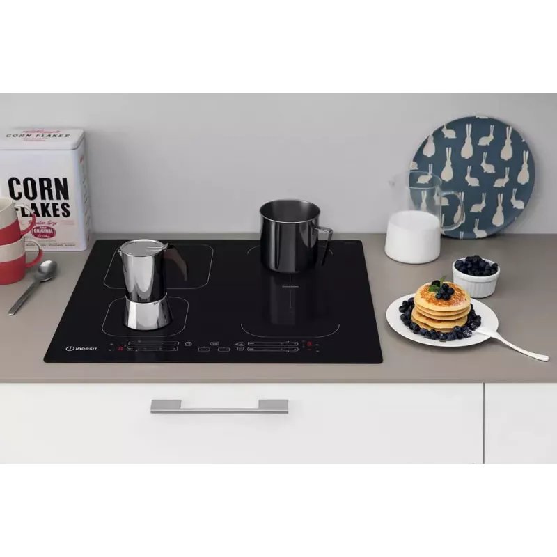 Indesit IB 65B60 NE melna iebūvējama 59 cm zonas indukcijas plīts 4 zonām(-s)