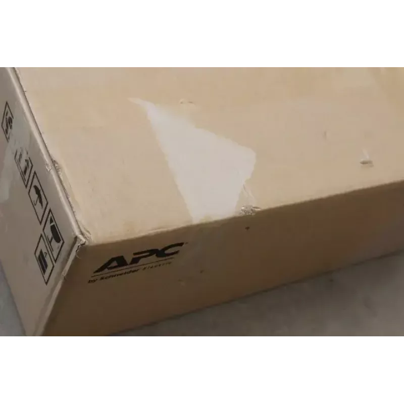 UPS Schneider Electric SMT1500RMI2UNC 1500VA 2U montāža statnē ar 4× IEC C13 kontaktligzdām