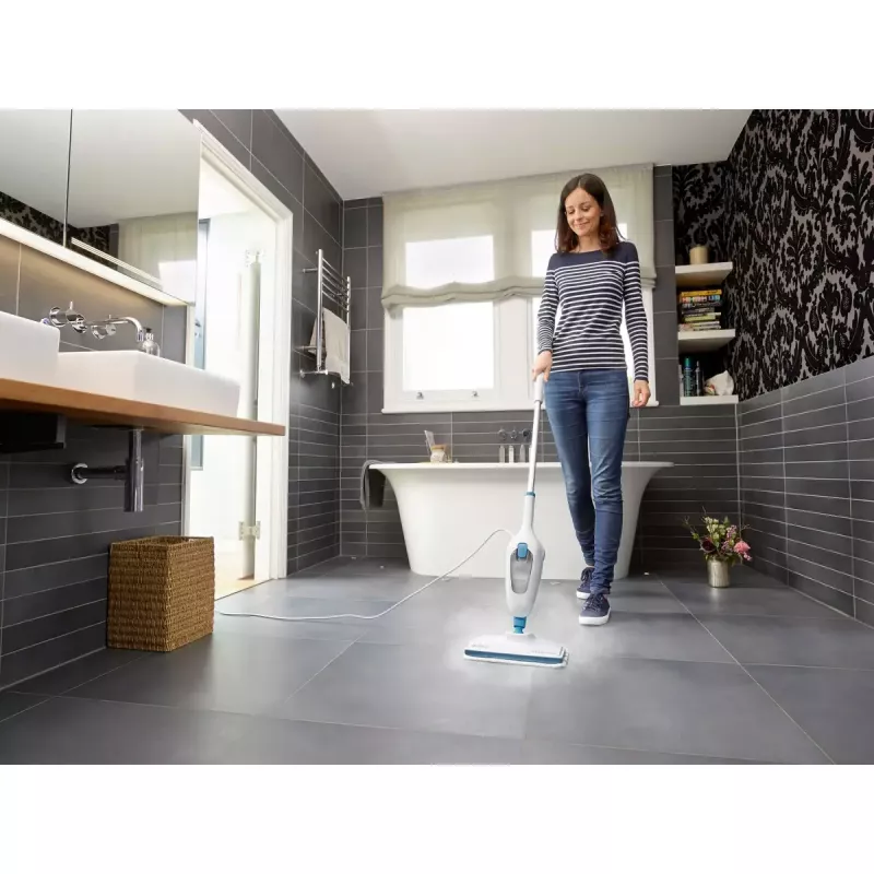 Stick vacuum Melns & Decker FSMH13E5-QS – 1300 W, ar vadu, 4.8 m kabelis, zils