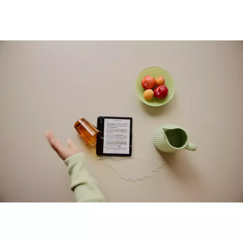 E-grāmatu lasītājs Kobo Libra Colour 7 collu E Ink Kaleido, 32 GB, Wi‑Fi, Bluetooth, ūdensizturīgs, balts
