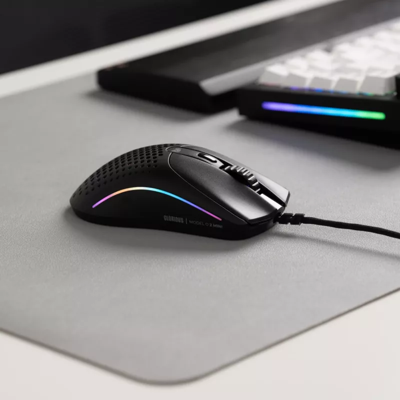 Glorious Gaming Model O 2 Mini spēļu pele RGB melnā krāsā