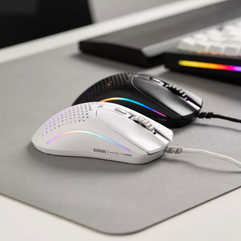 Glorious Gaming Model O 2 Mini spēļu pele RGB melnā krāsā