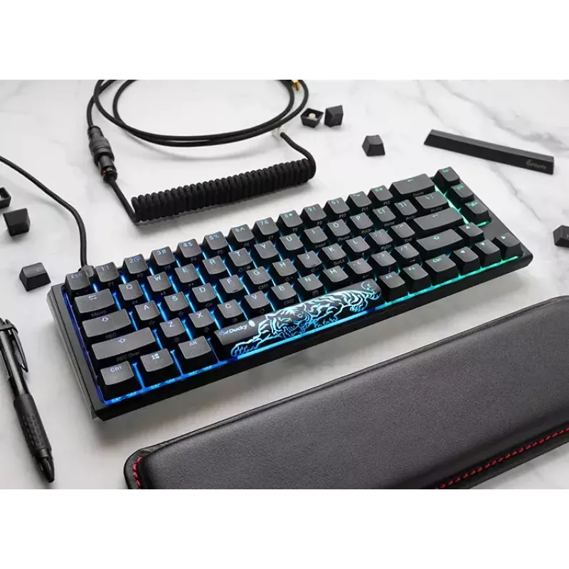 Ducky One 3 Classic SF klaviatūra spēlēm USB mehāniskā 67 taustiņi RGB
