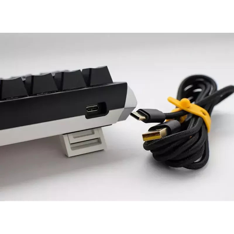 Ducky One 3 Classic SF klaviatūra spēlēm USB mehāniskā 67 taustiņi RGB