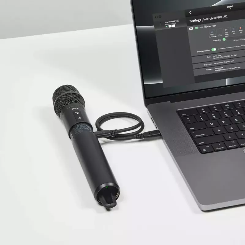 Rokas kondensatora mikrofons RØDE Interview Pro — daudzvirzienu, 48 kHz/32 bitu, 32 GB, bezvadu, līdz 200 m, melns