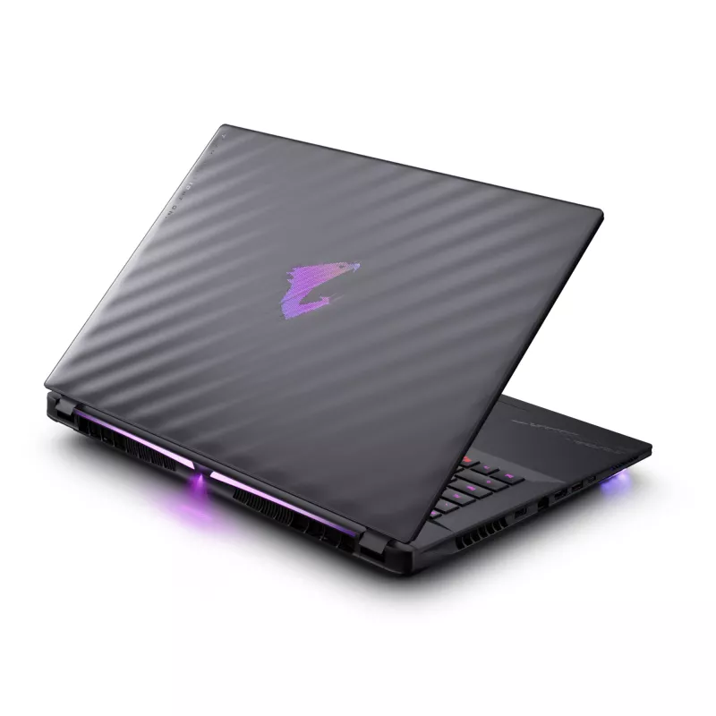 Portatīvais dators GIGABYTE AORUS MASTER 18 45.7 collas Intel Core Ultra 9 64GB 4TB NVIDIA RTX 5090 Windows 11 Pro