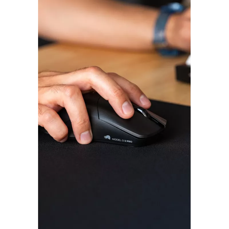 Glorious Gaming Glorious Model O 2 PRO Wireless - 4K/8K aptaujas frekvence - melns