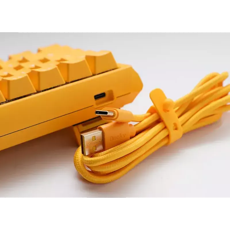 Ducky One 3 dzeltena Mini tastatūra spēlēm USB vācu mehāniskā RGB
